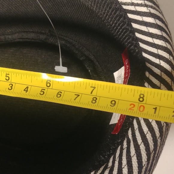 UNISEX Stripped Fedora - Picture 8 of 10